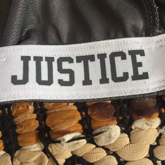 Shorts - Picture 3 of 3